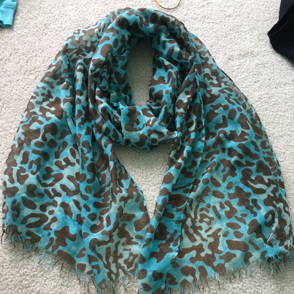leopard print scarf